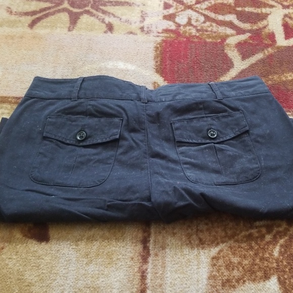 Shorts - Picture 2 of 3